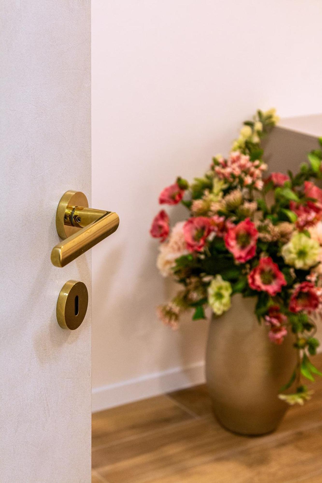 Luxury 2 Bedroom-2 Bathroom Apartment & Studio App With Rooftop Terrace Сплит Экстерьер фото